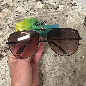 Large High Key Quay Sunglasses